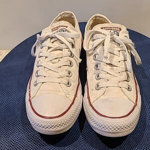 Converse All Star Chuck Taylor sz women's 7. #1877